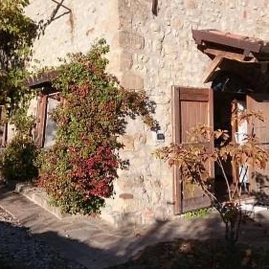 Foto del B&B Monte Bibele a Monterenzio — La struttura ai piedi del monte